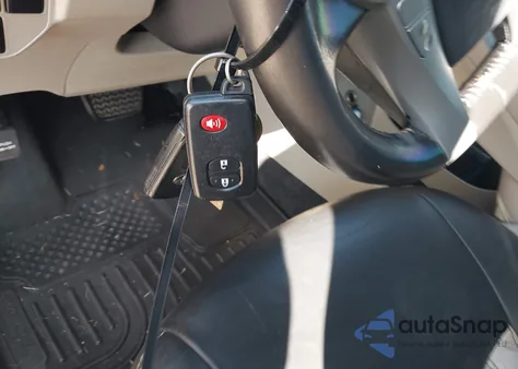 2012 Toyota Prius Two из США, поврежденный, VIN JTDKN3DU2C5461636